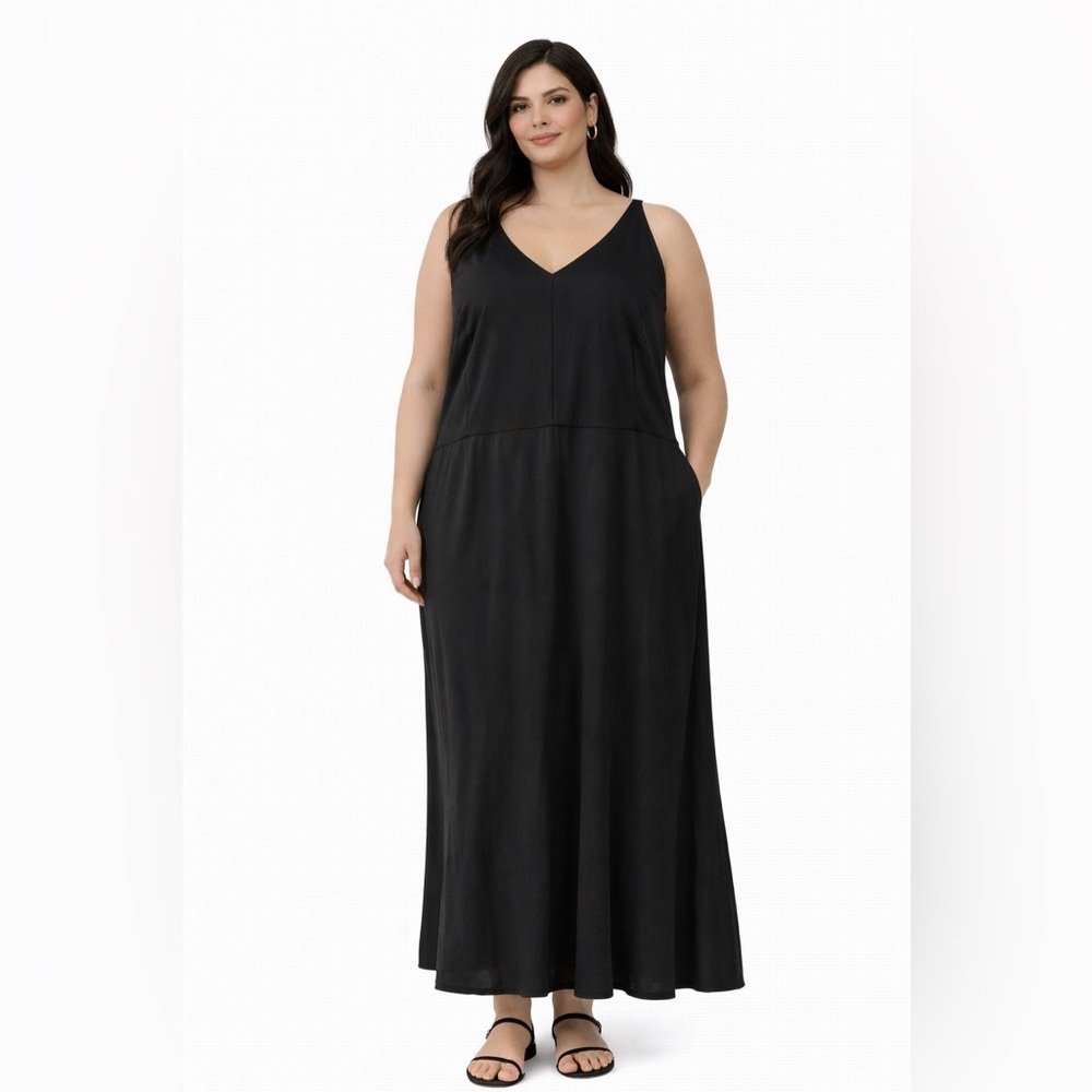 NWT sleeveless maxi dress- black - 20
